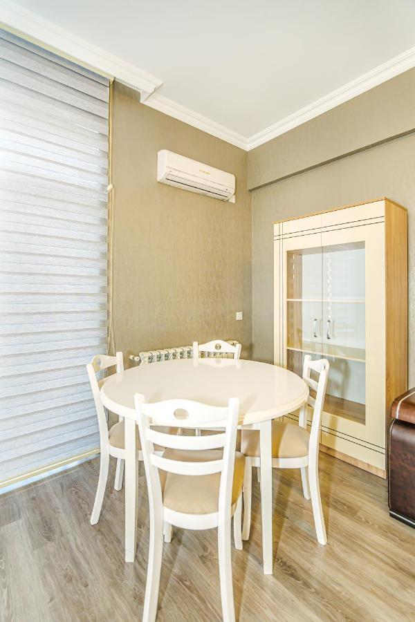 Luxury 2 Room Apartment In The Center Baku Exterior foto